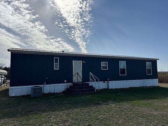 2nd image of 225 County Road 487