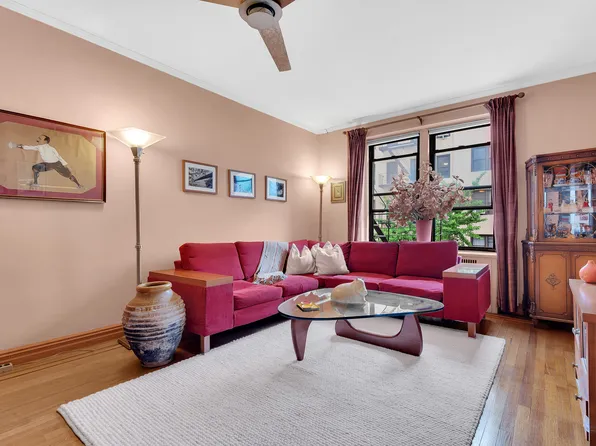 736 West 186th Street 3G image 2 of 10