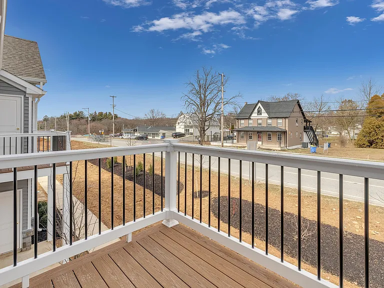 33 Wildflower Ln — Photo 15