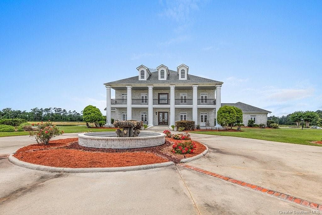 2375 N Claiborne St, Sulphur, LA 70663 MLS SWL23003455 Zillow