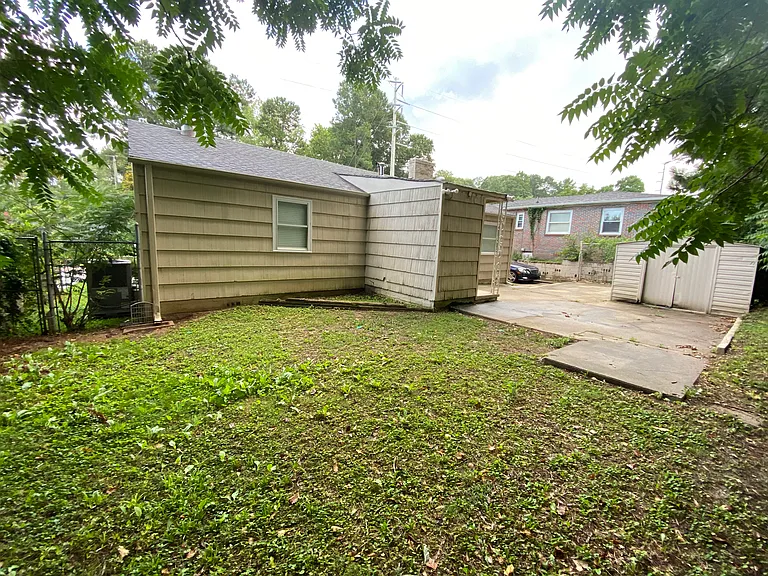 1220 Cresthill Rd — Photo 13