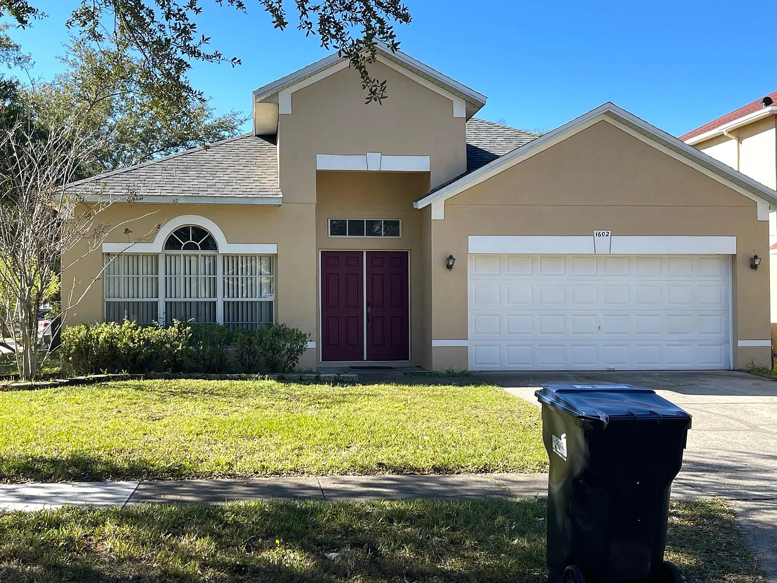 4 bed, 1952 sqft, $2,650 — Photo 1