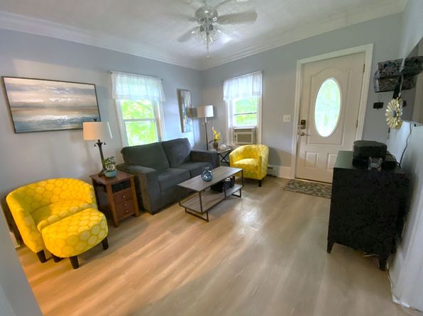 10 Shelby Ln Unit 1