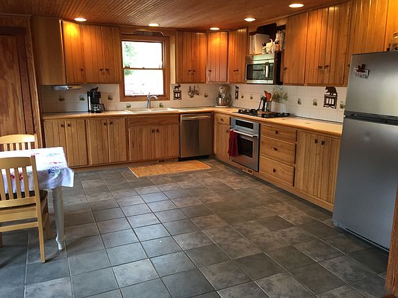 Hickory cabinets in kitchen