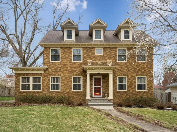 2335 Blake Blvd SE, Cedar Rapids, IA 52403