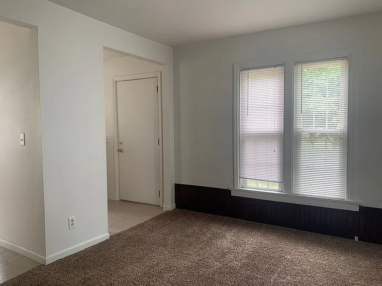 1619 Glenn Park Dr — Photo 6