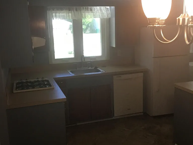 8520 Grenway Dr — Photo 8