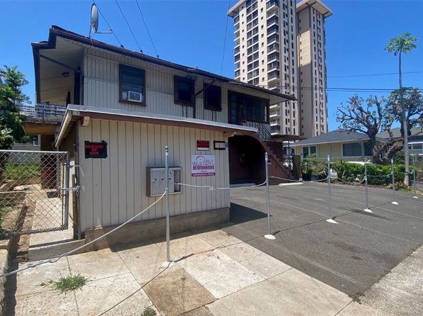 honolulu-hawaii-82426513 picture