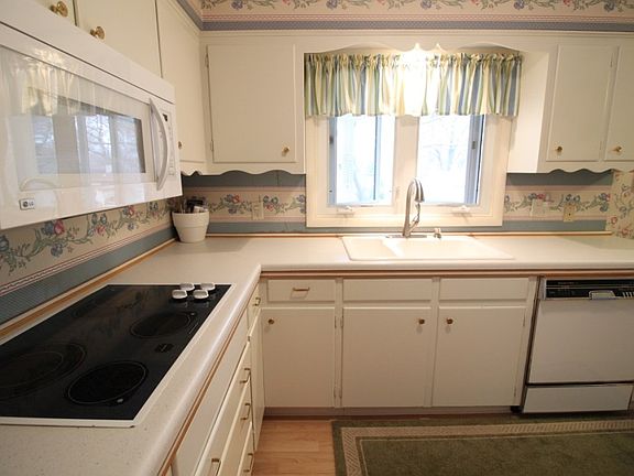 4th image of 3234 13th Avenue Ct