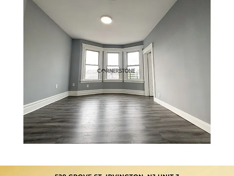 528 Grove St — Photo 6