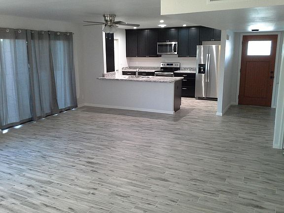 2nd image of 3828 W Augusta Ave