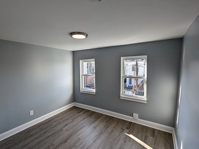 106 S Dean St — Photo 8