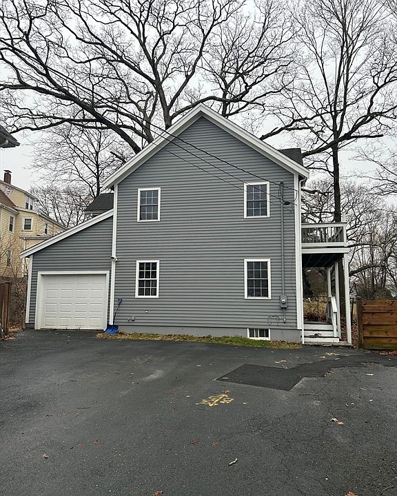 2nd image of 42 Clinton St