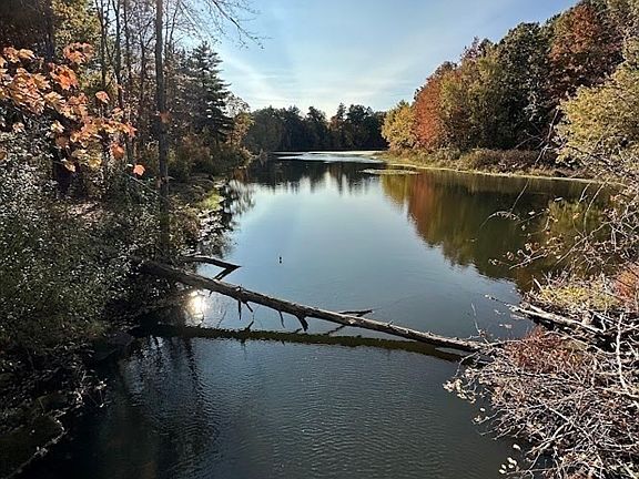 4th image of 12-12 Jackielyn Cir #R