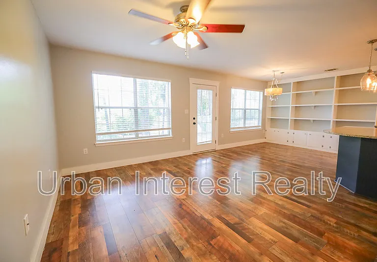 314 Liriope Loop — Photo 3