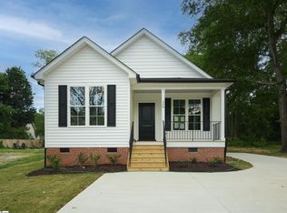 208 E Bearden St, Greer, SC 29651