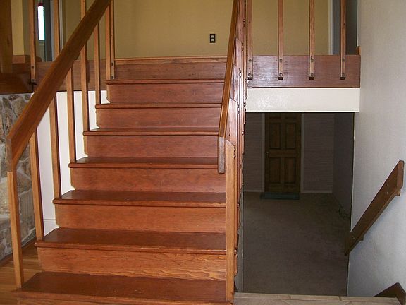 5th image of 3423 Alta Vista Dr