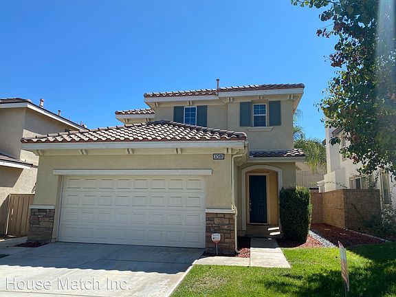 2nd image of 32588 Wildflower Dr
