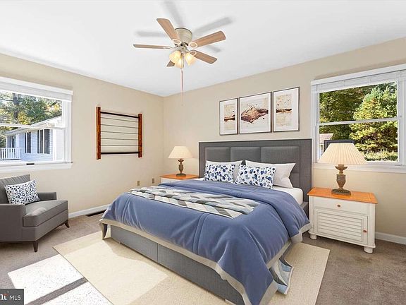 5th image of 61 Beacon Ct