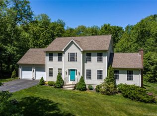 82 Lehtinen Rd, Thompson, CT 06277