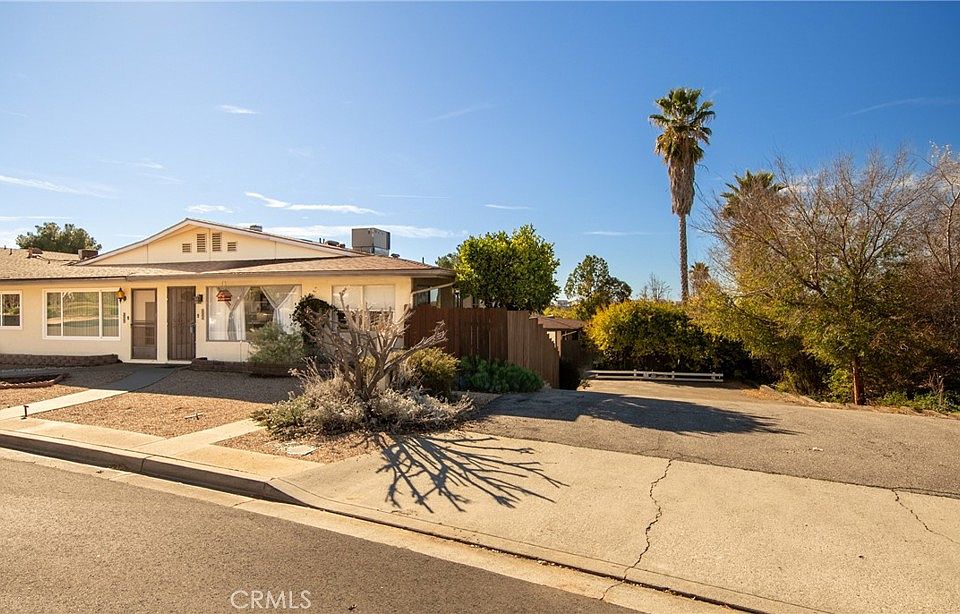 221 Summit View Dr, Calimesa, CA 92320 Zillow