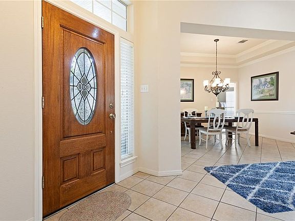 5th image of 15033 Calaveras Dr