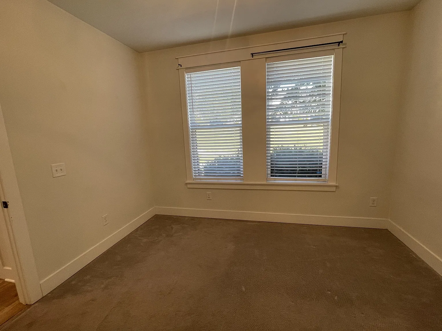 3 bed, 3.5 bath, 1731 sqft, $2,750 — Photo 3