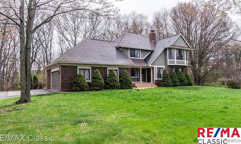 1st image of 4824 Juniper Dr