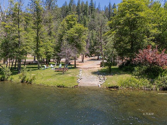 3rd image of 184 River Rd