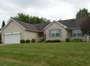 6517 French Creek Dr, Lansing, MI