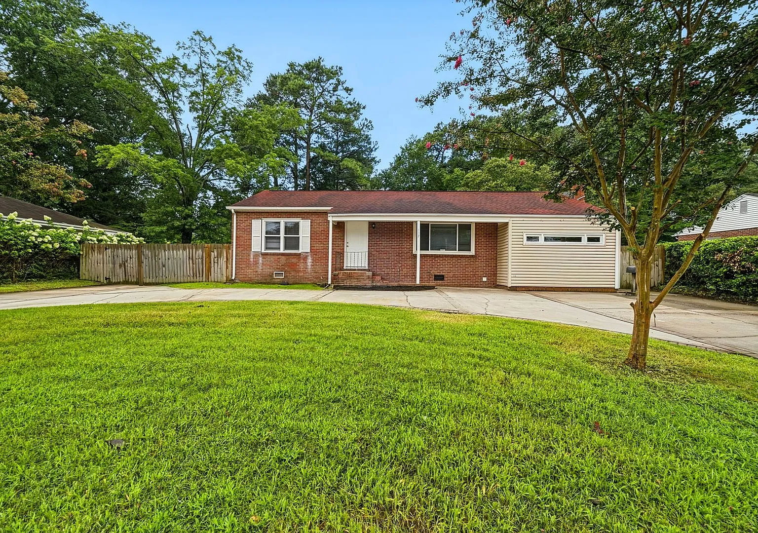 107 Woods Rd Newport News VA 23601 — Photo 1