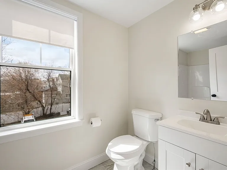 32 Union St #32 — Photo 25