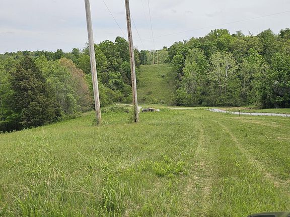 2nd image of Windy Way Ln