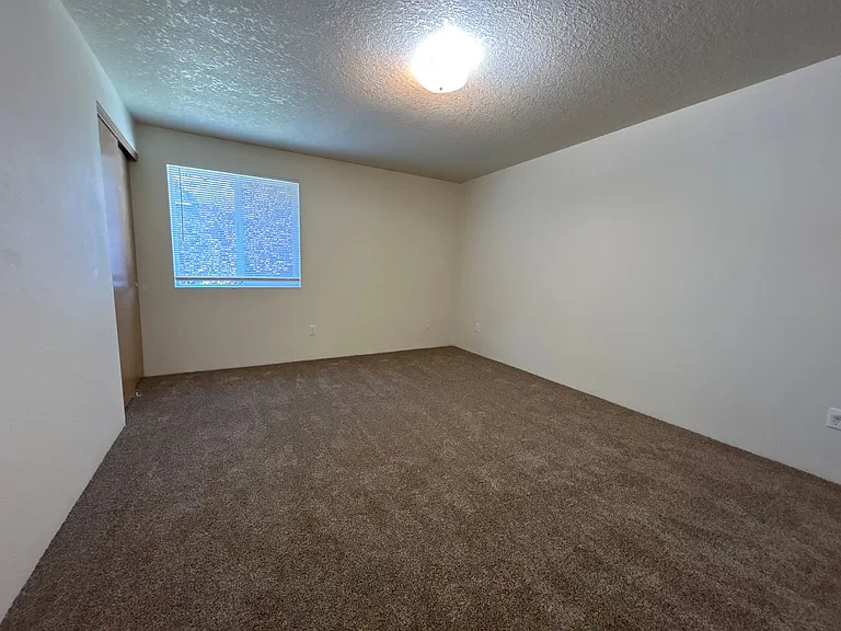 129 Villa Rd — Photo 13