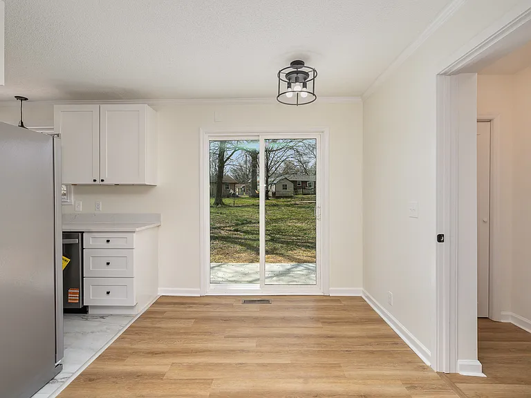 122 Brookside Dr — Photo 6