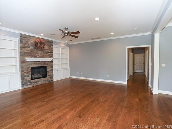 3rd image of 1135 Water St