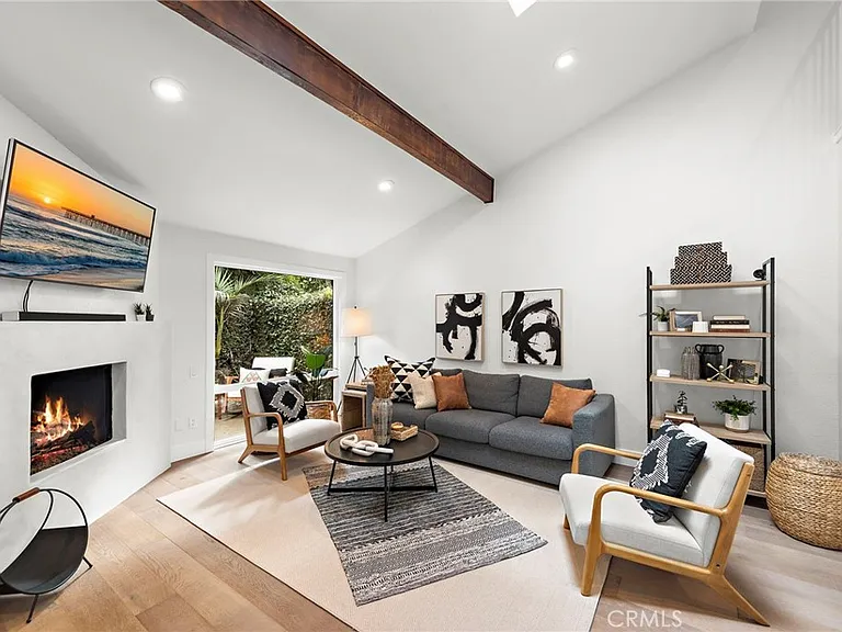 12628 Newport Ave — Photo 4