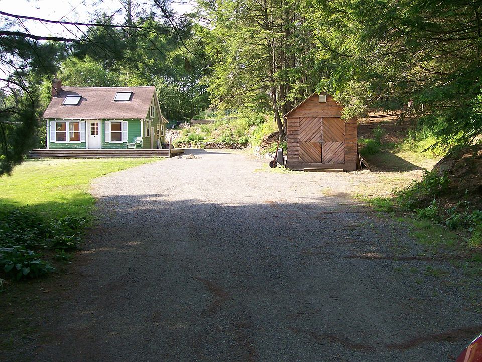 1st image of 310 Lake Dr