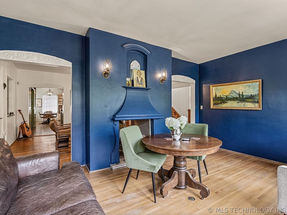 22nd image of 2216 N Elwood Ave