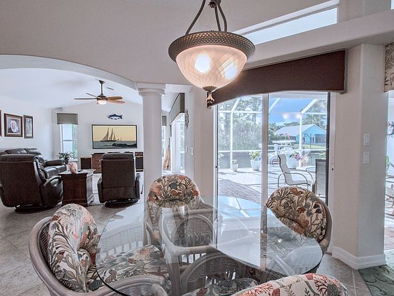 4th image of 804 McDill Drive Port Charlotte
