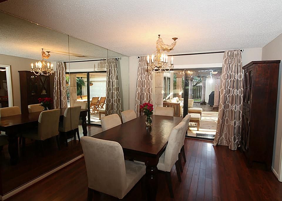 1st image of 16314 Heatherdale Dr