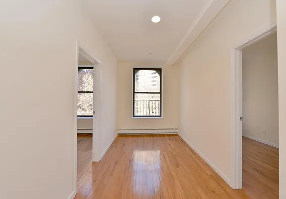 Rented by Camelot Realty Group | media 5