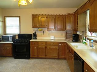 928 Bourland Ave, Waterloo, IA 50702