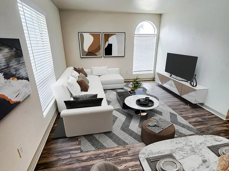 1525 Chenault St #22 — Photo 10