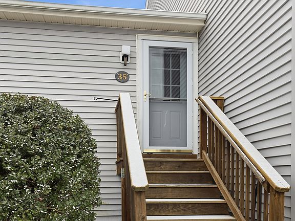 3rd image of 35 Fieldstone Estates