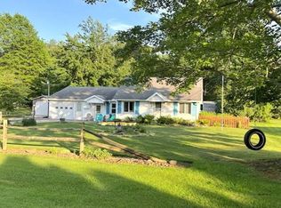 1233 Gunton Dr, Fairview, PA 16415