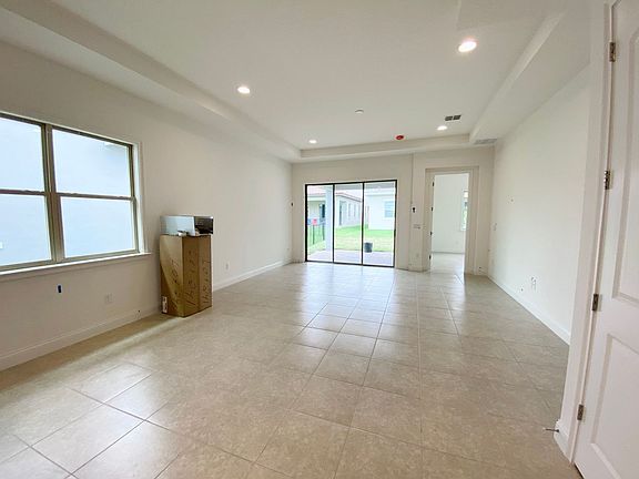 4th image of 10623 Woodrow Dr