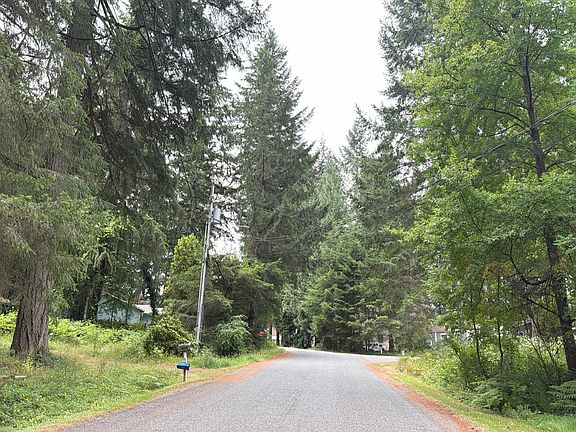 4th image of 2114 197th Ave SW