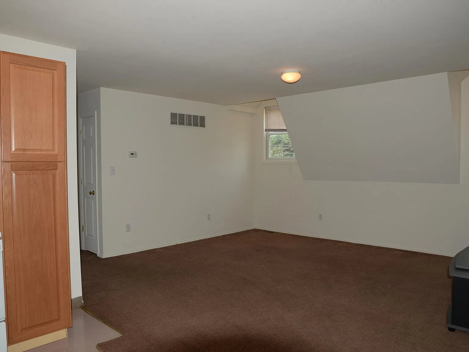 110 State St — Photo 4