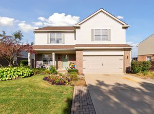 13494 Country Walk Blvd, Belleville, MI 48111
